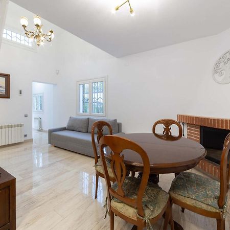 Silom House Villa Sant Pere De Ribes Buitenkant foto