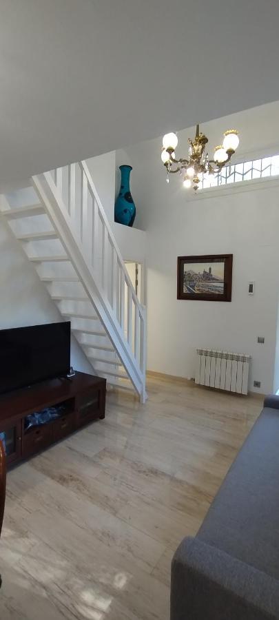 Silom House Villa Sant Pere De Ribes Buitenkant foto