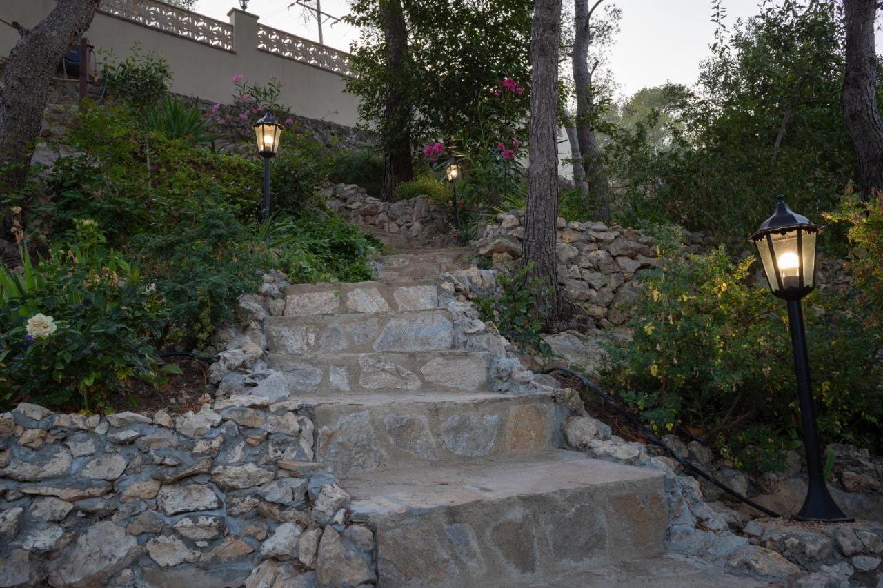 Silom House Villa Sant Pere De Ribes Buitenkant foto