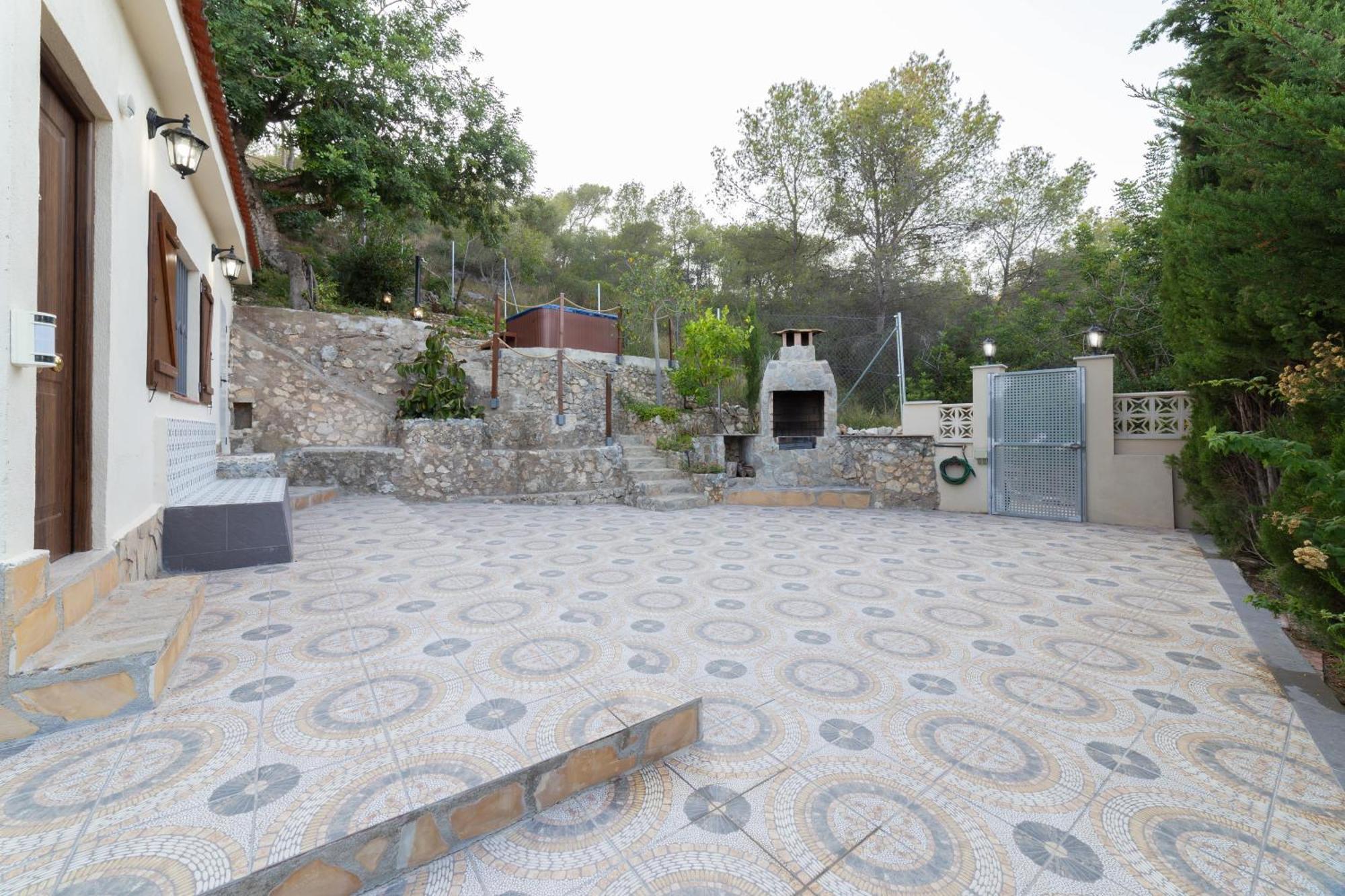 Silom House Villa Sant Pere De Ribes Buitenkant foto