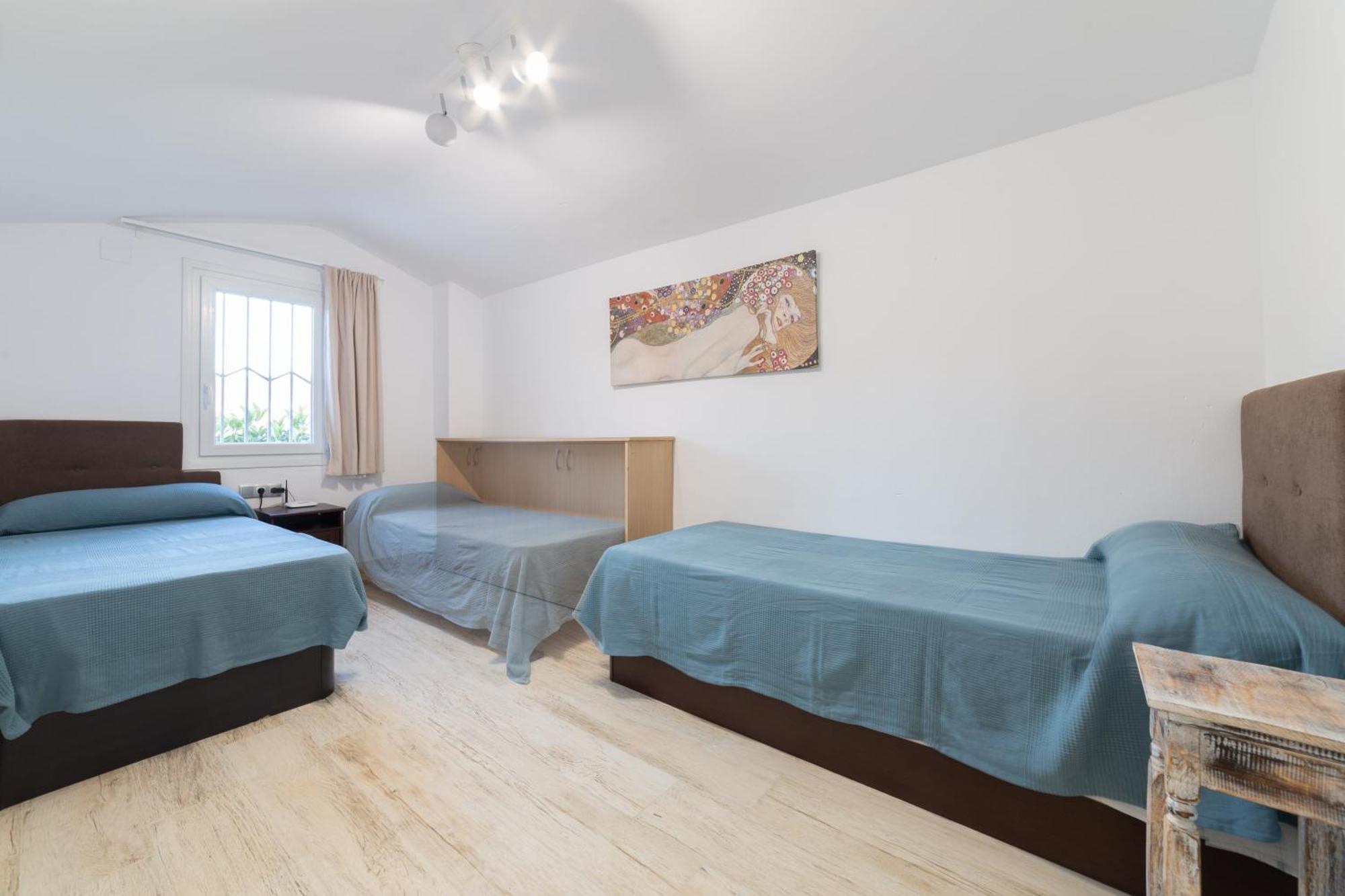 Silom House Villa Sant Pere De Ribes Buitenkant foto